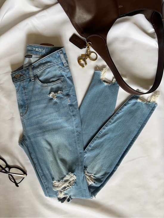 American Eagle Outfitters Denim - American Eagle Dream Jean High Rise Distressed Skinny Jeggings Light Wash AE 2 R